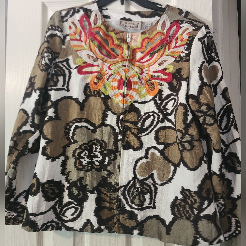 EUC Life Style Womens Zip Up Floral Embroidered Boho Lined Jacket